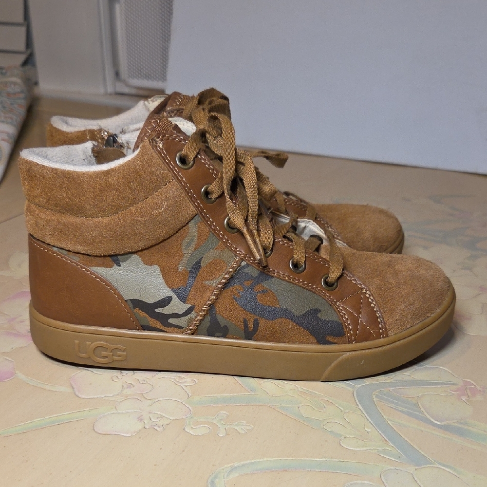 UGG Kids Tan and Camouflage Sneakers